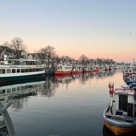 Hotel Am Alten Strom Rostock Bagian luar foto