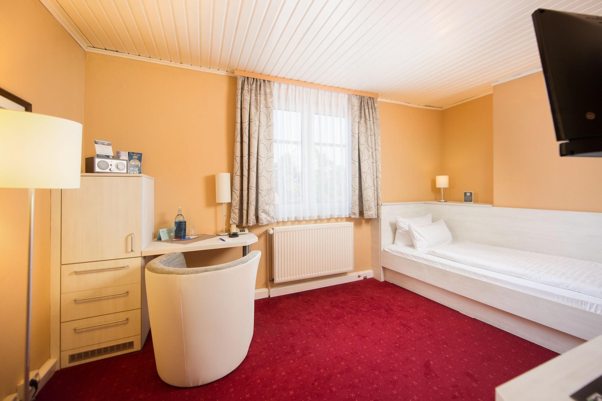 Hotel Am Alten Strom Rostock Bagian luar foto