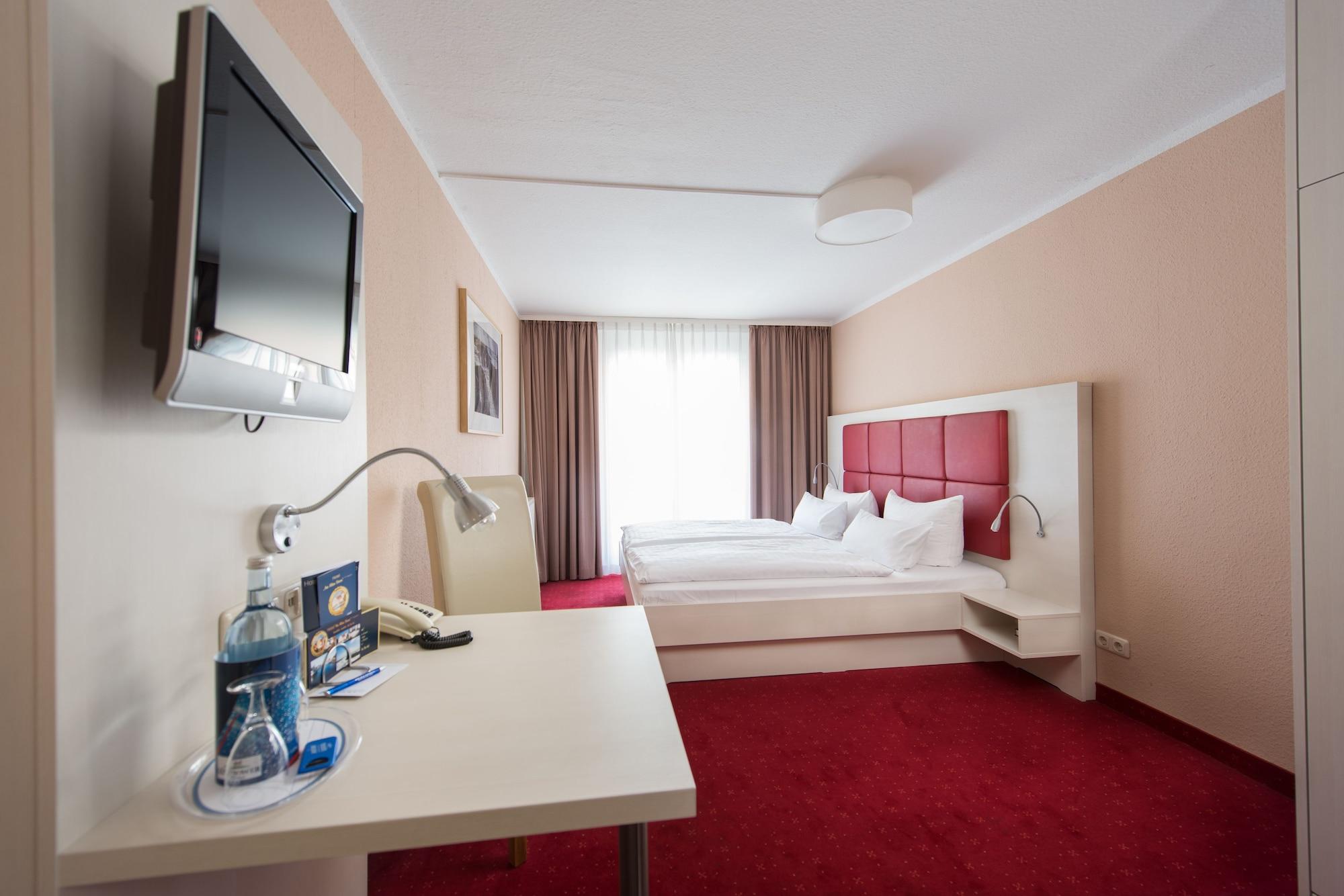 Hotel Am Alten Strom Rostock Bagian luar foto