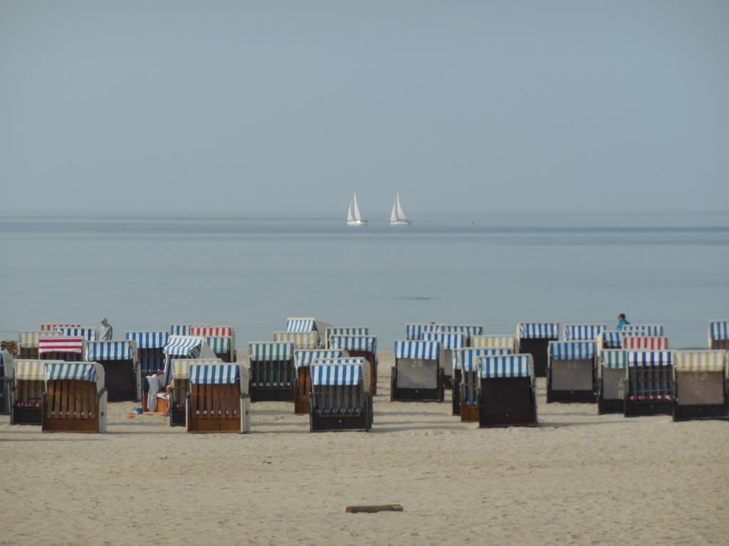 Hotel Am Alten Strom Rostock Bagian luar foto